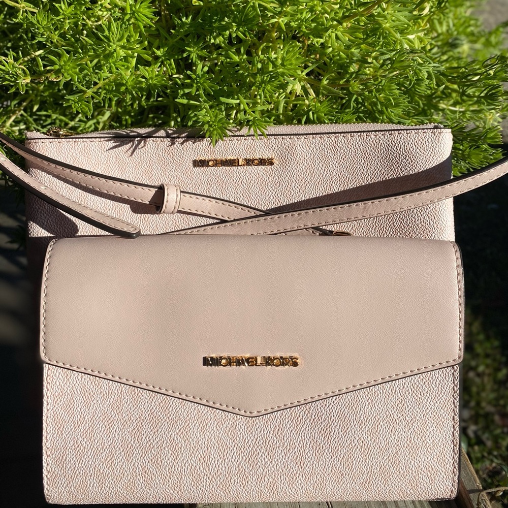 Michael Kors purse set
